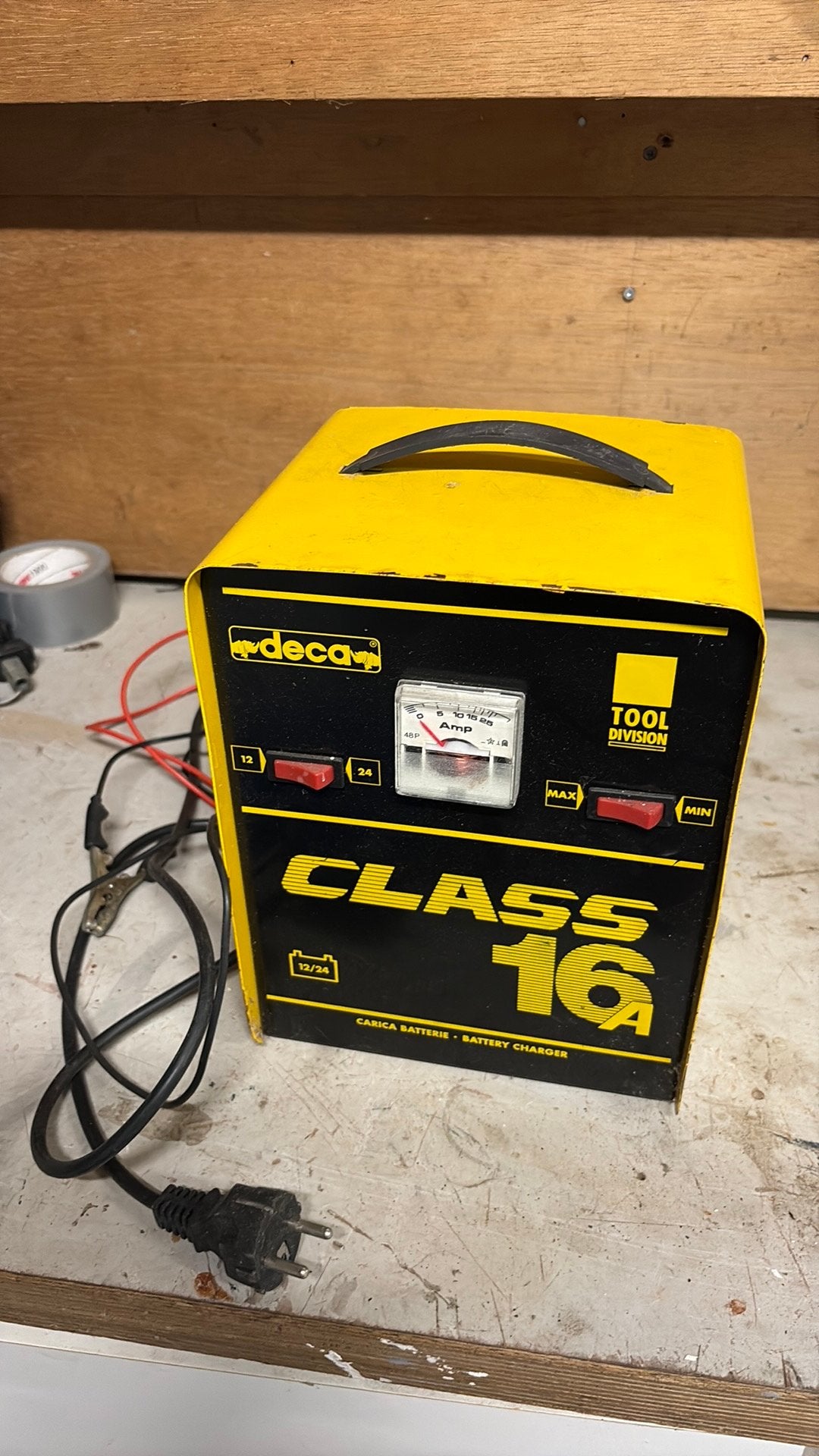 Acculader DECA Class 16a 12/24v, Ophalen, Nieuw