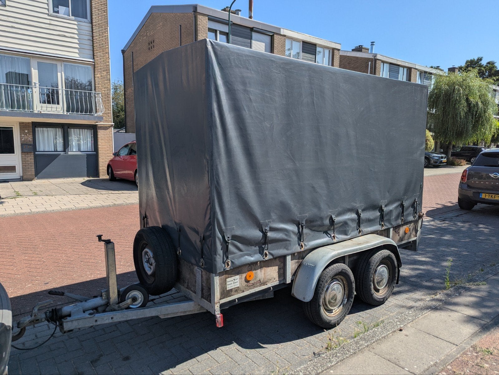 Hapert Tandemasser Aanhangwagen met Huif - 1750 kg, Ophalen, Gebruikt
