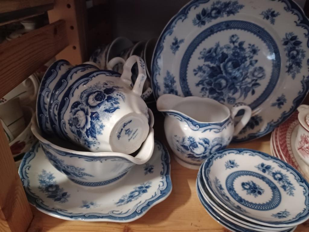 Serviesdelen blue rose fine china, Ophalen of Verzenden