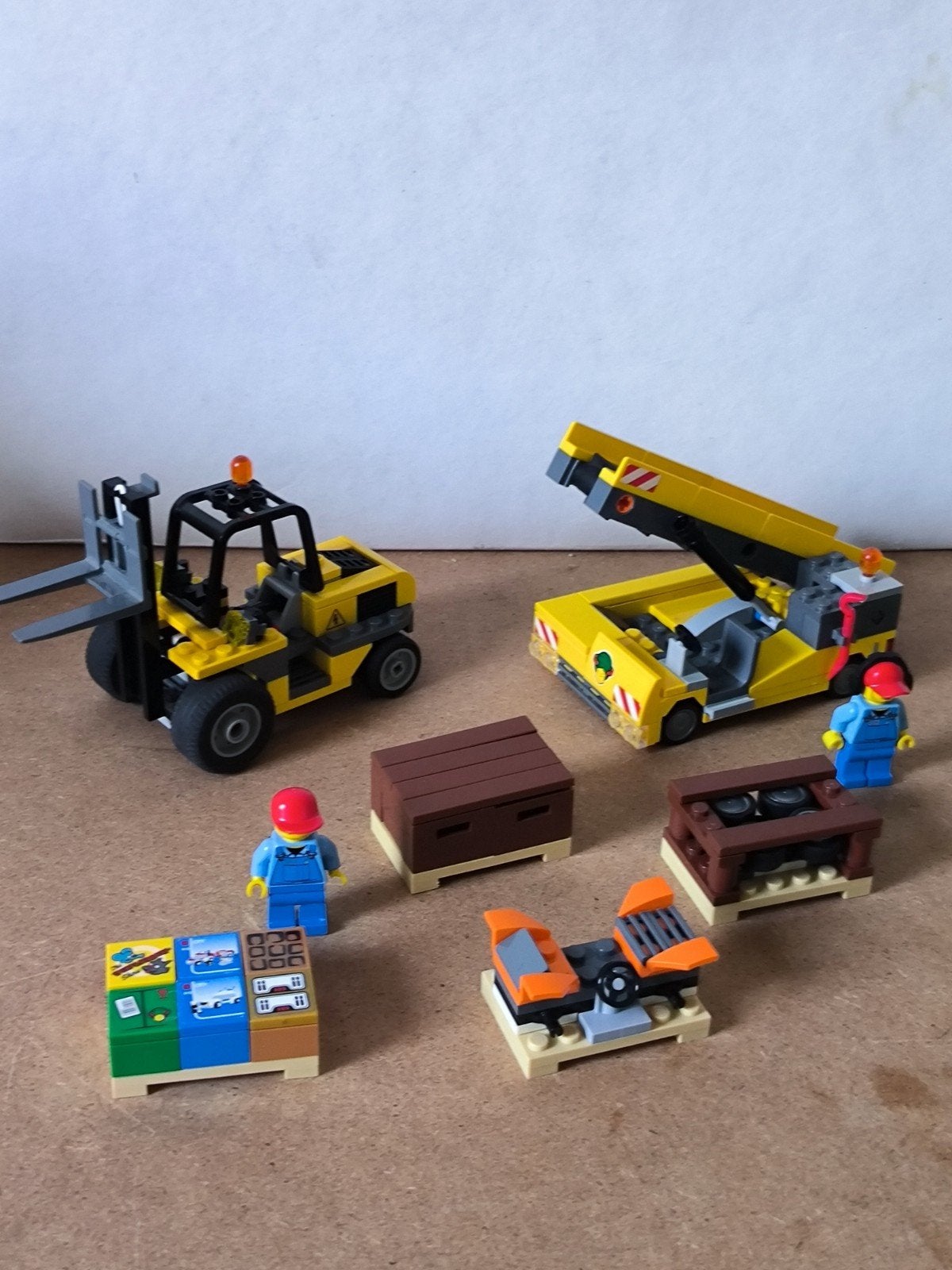 Lego City voertuigen uit Vrachtterminal Set (60022), Ophalen of Verzenden, Zo goed als nieuw
