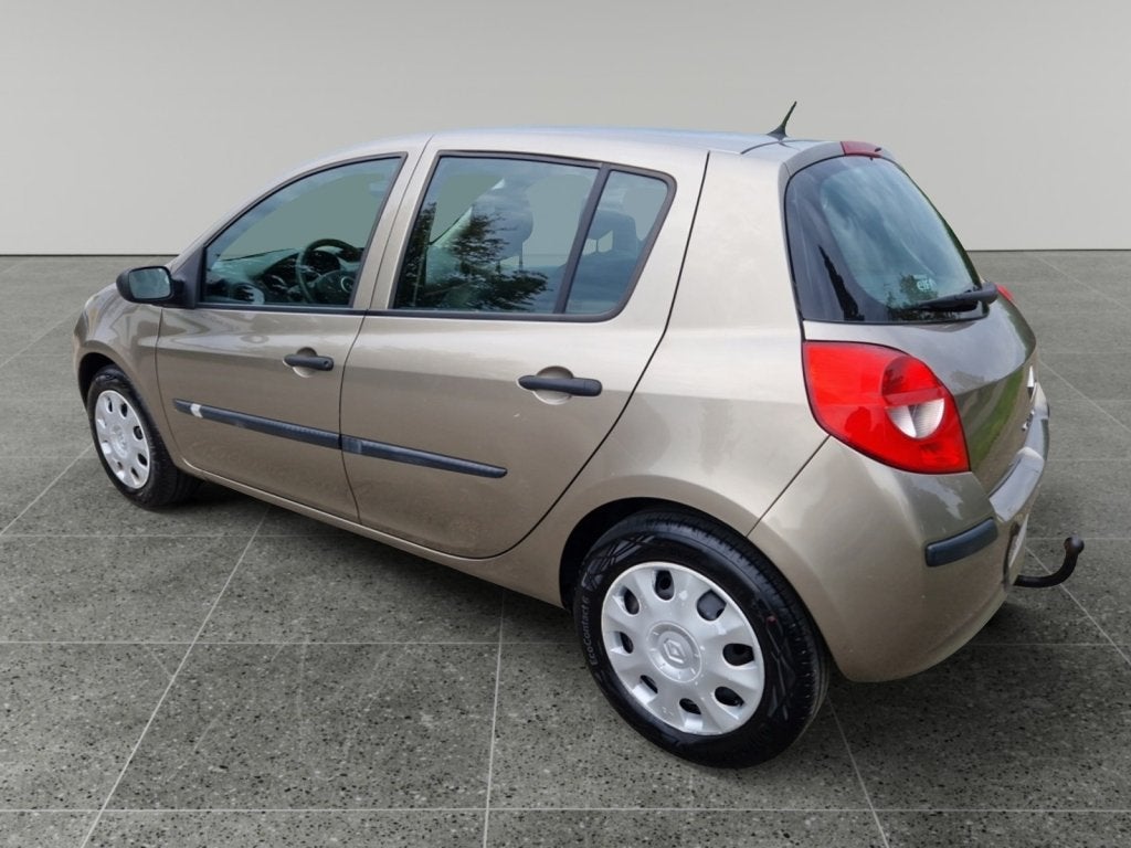 Renault Clio 1.2 TCE Expression (bj 2008), Auto's, Gebruikt, 4 cilinders, Beige, Origineel Nederlands