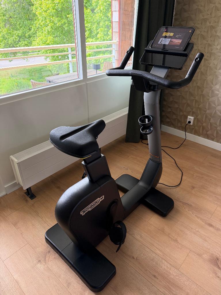 Technogym Cycle hometrainer – Zo goed als nieuw, Ophalen, Gebruikt, Hometrainer