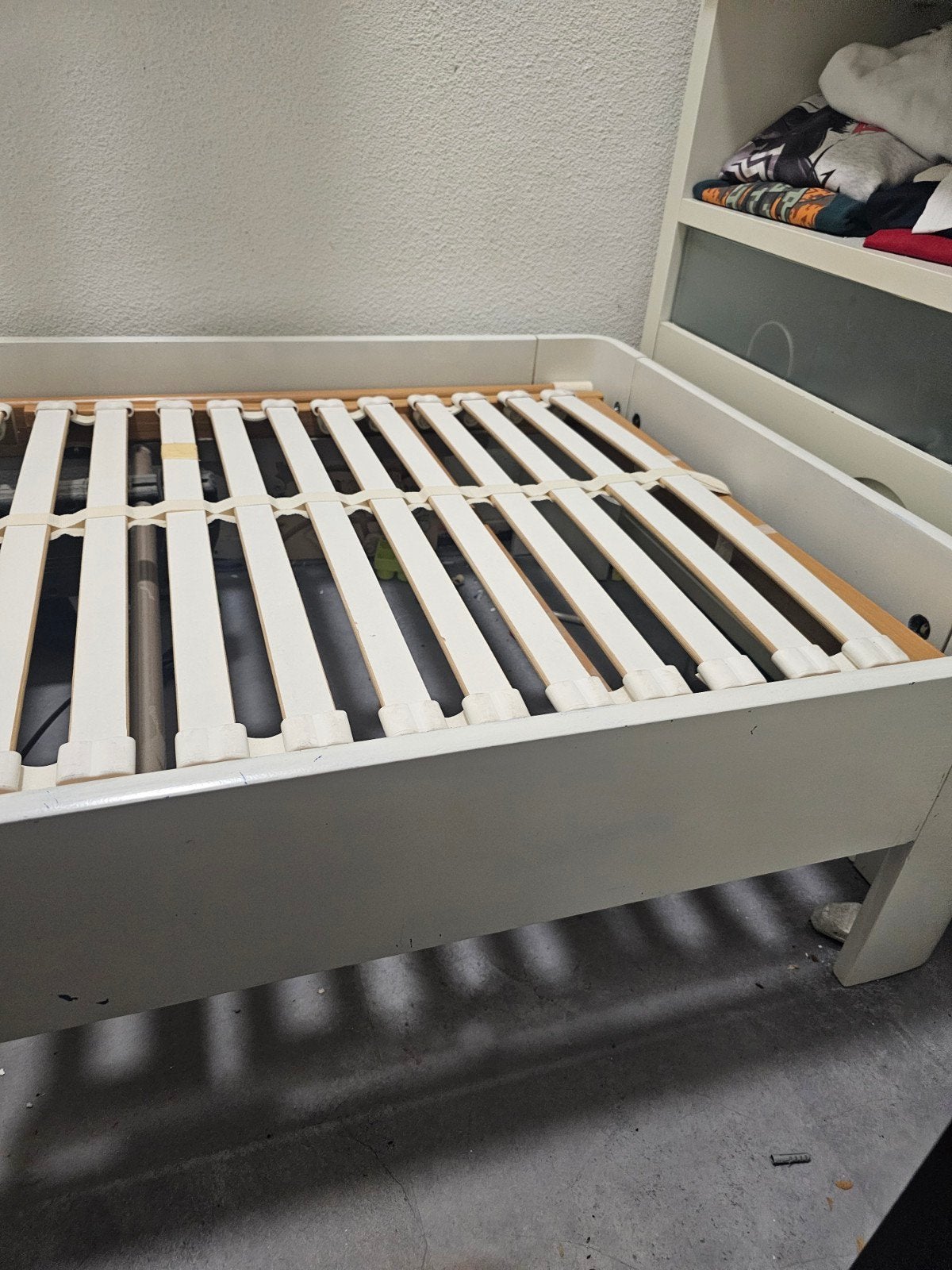 Auping around eenpersoonsbed met lattenbodem, Huis en Inrichting, Slaapkamer | Bedden, Eenpersoons, Wit, 80 cm, Modern