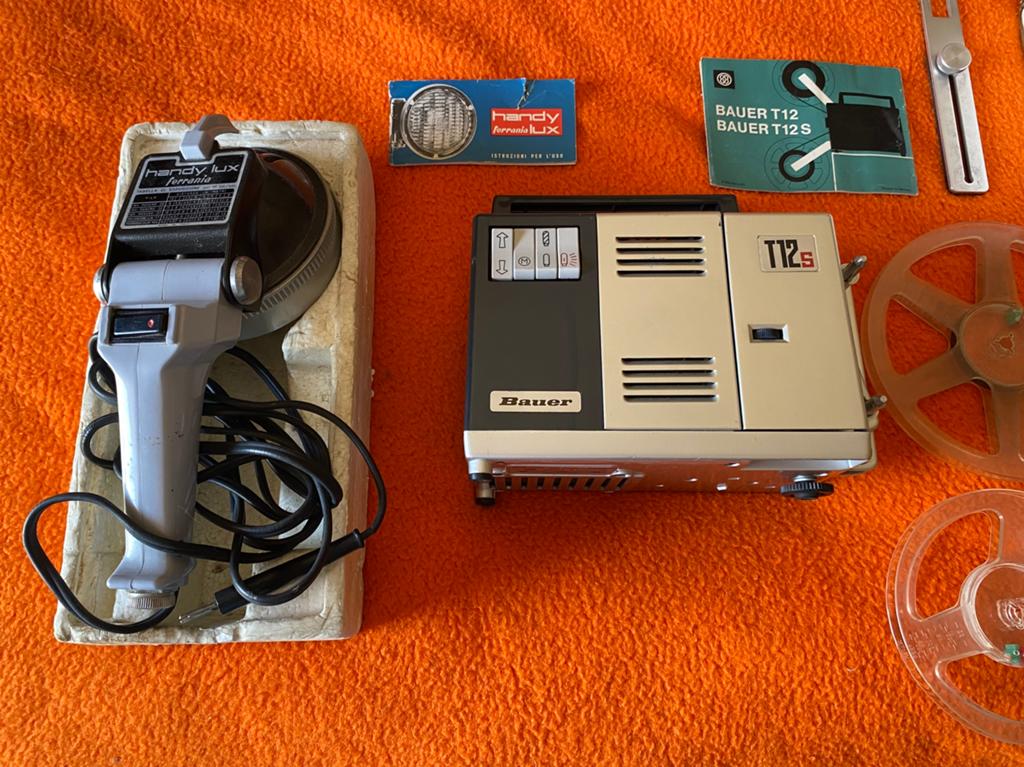 Kaveltje 8mm filmapparatuur, Ophalen of Verzenden, 1960 tot 1980, Projector
