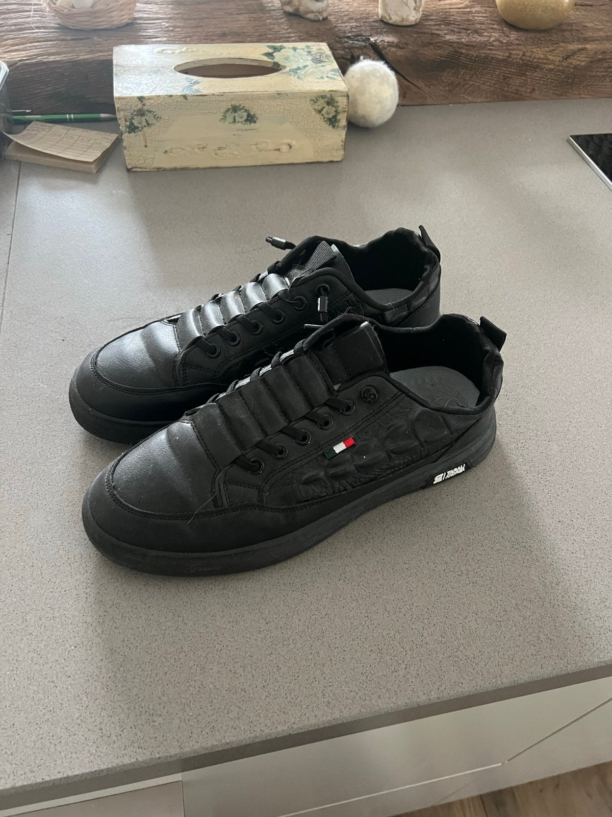 Heren schoenen Tarali Andrea - Maat 46 - Zo goed als nieuw, Ophalen of Verzenden, Zo goed als nieuw, Zwart, Sneakers of Gympen