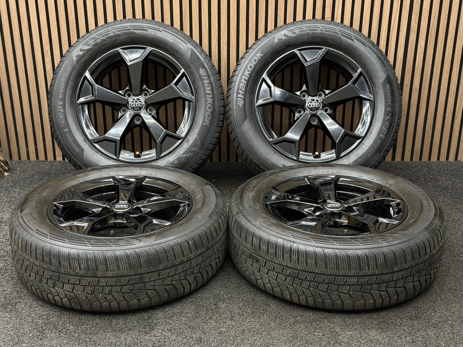Originele 17 inch Audi Q3 5x112 ET38 215/65/17 Hankook AO, Ophalen, 215 mm, ., Banden en Velgen