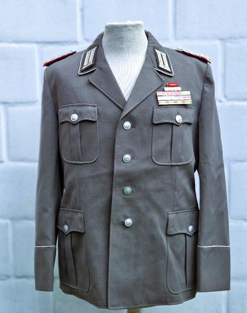Stasi oberst Uniform jas., Verzenden, Landmacht, Duitsland, Kleding of Schoenen