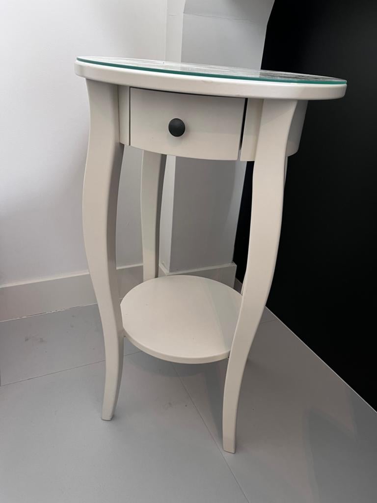 Rond bijzettafeltje met lade en glazen blad, Huis en Inrichting, Tafels | Bijzettafels, Ophalen, Minder dan 55 cm, Gebruikt, Rond