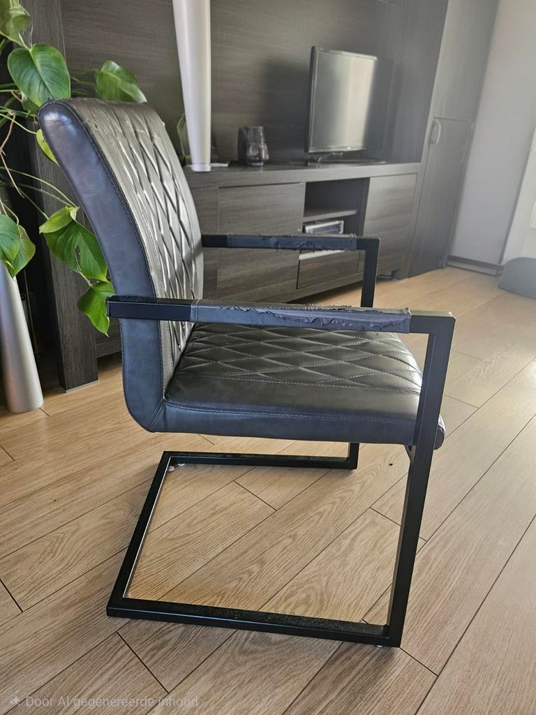 Gratis 6 eetkamerstoelen, Ophalen, Gebruikt, Vijf, Zes of meer stoelen