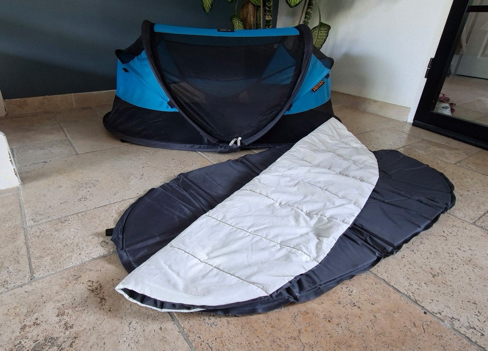 Deryan baby tent, Ophalen of Verzenden, Zo goed als nieuw, Reisbedje