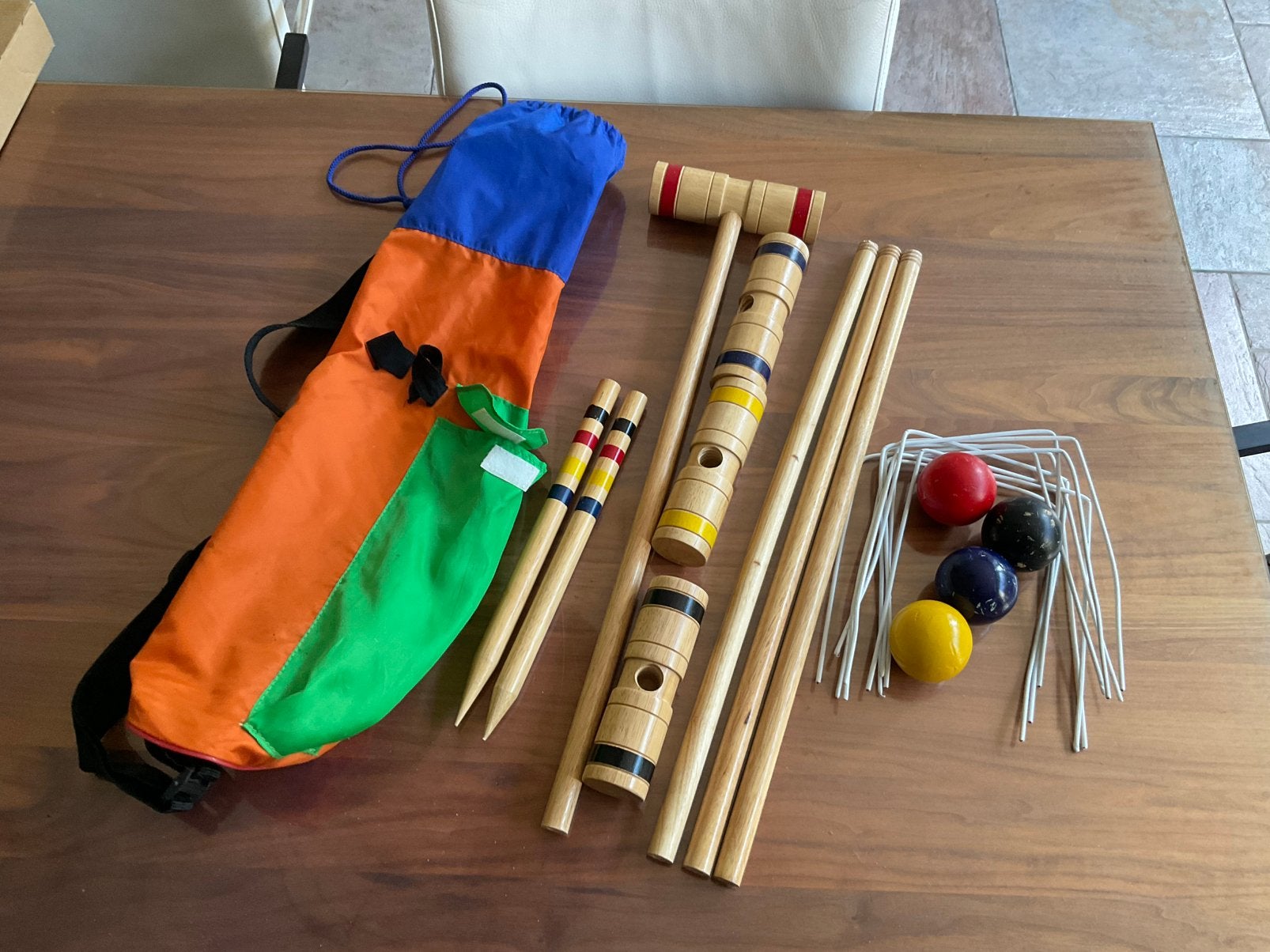 Handige meeneemset croquet -compleet stokken,ballen,poortjes, Ophalen of Verzenden, Zo goed als nieuw