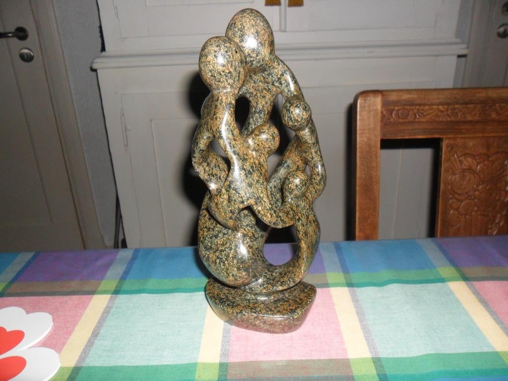 stenen  serpentijn sculptuur  beeld SHONA kunst   Zimbabwe, Antiek en Kunst, Groep mensen, Handgemaakt, Ophalen of Verzenden, 20 - 50 cm