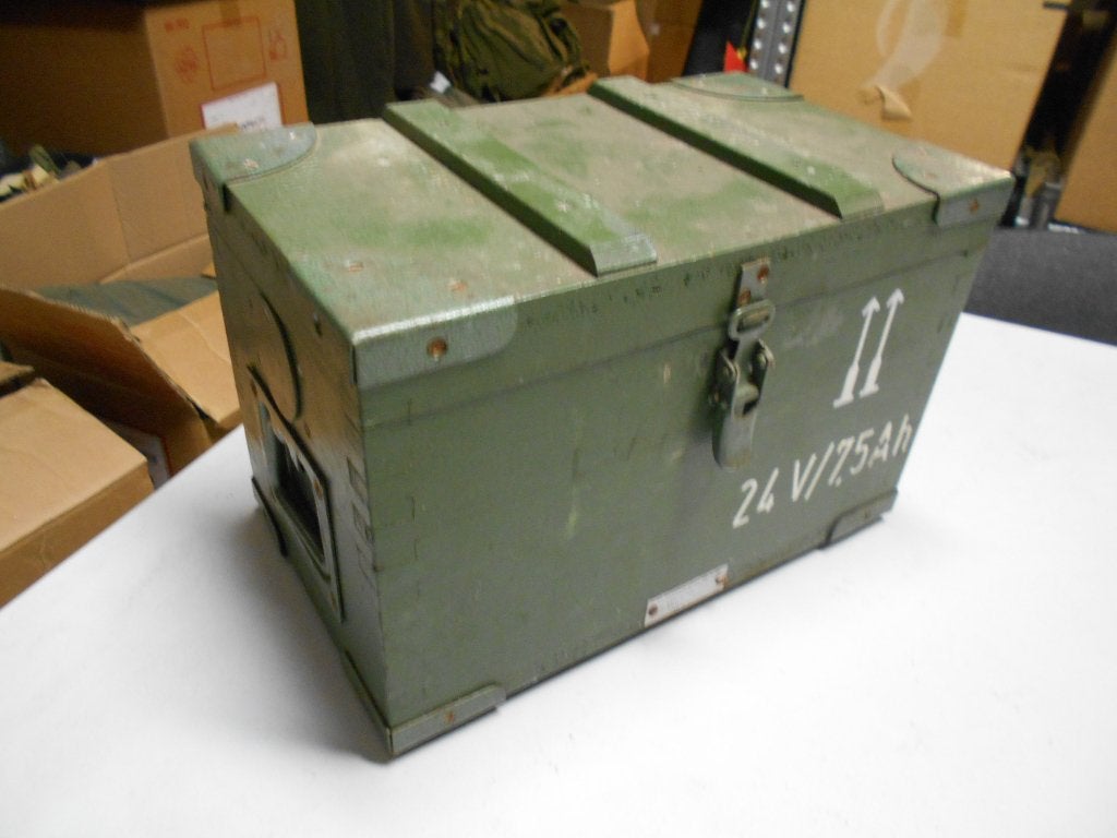 Leger kistje t.b.v. batterijen, Verzamelen, Militaria | Algemeen, Ophalen of Verzenden, Landmacht, Nederland, Kist of Geocache