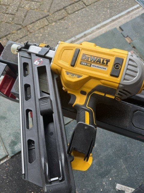 Dewalt spijkerpistool - nieuw, Ophalen of Verzenden, Nieuw
