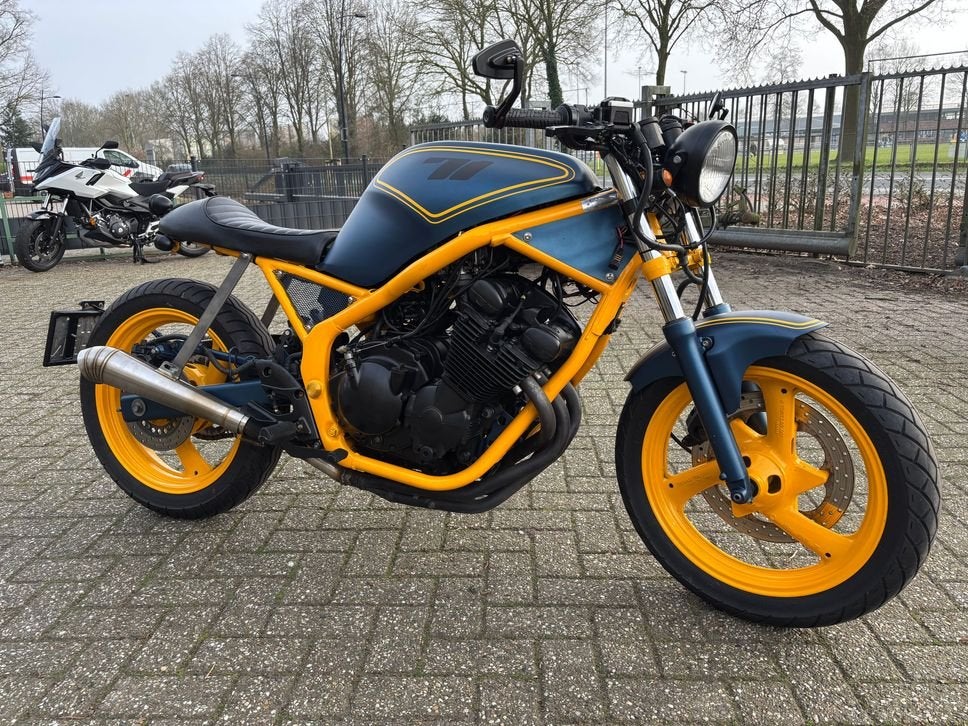 YAMAHA XJ 600 SPECIAL CUSTOM CAFERACER BOBBER SUPER NAKED, Motoren, Motoren | Yamaha, 598 cc, 4 cilinders, Bedrijf, Onbekend