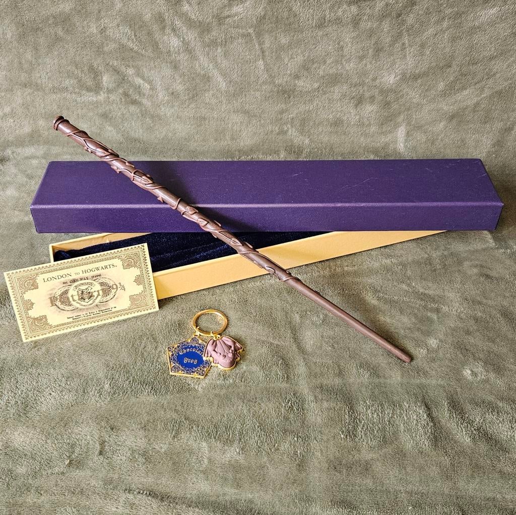 Harry Potter Toverstaf Replica - Hermelien, Verzamelen, Harry Potter, Verzenden, Nieuw, Replica