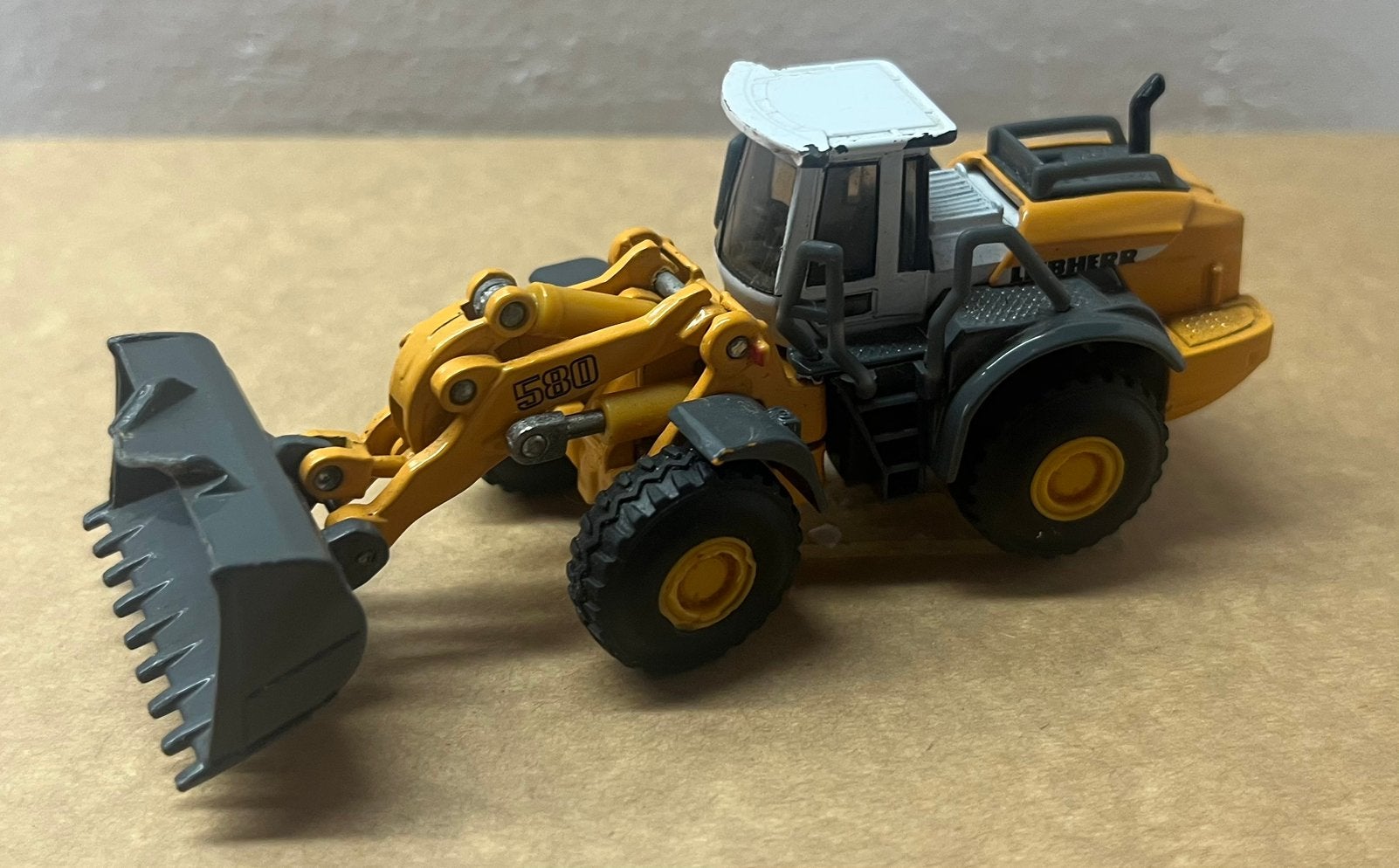 1:87 Siku Liebherr 580 Wiellader nr. 1873, Ophalen of Verzenden, Hijskraan, Tractor of Landbouw, SIKU