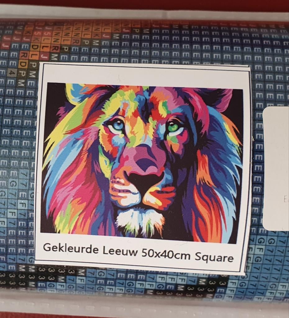 Diamond painting Gekleurde Leeuw 50x40cm vierkante steentjes, Ophalen of Verzenden, Nieuw, Knutselwerk