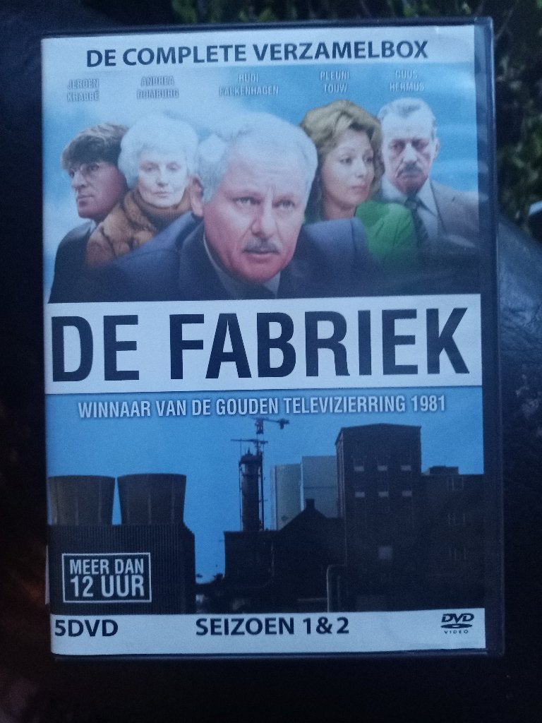 De Fabriek serie 1 en 2 gehele serie!!, Vanaf 9 jaar, Zo goed als nieuw, Complete serie, Ophalen of Verzenden