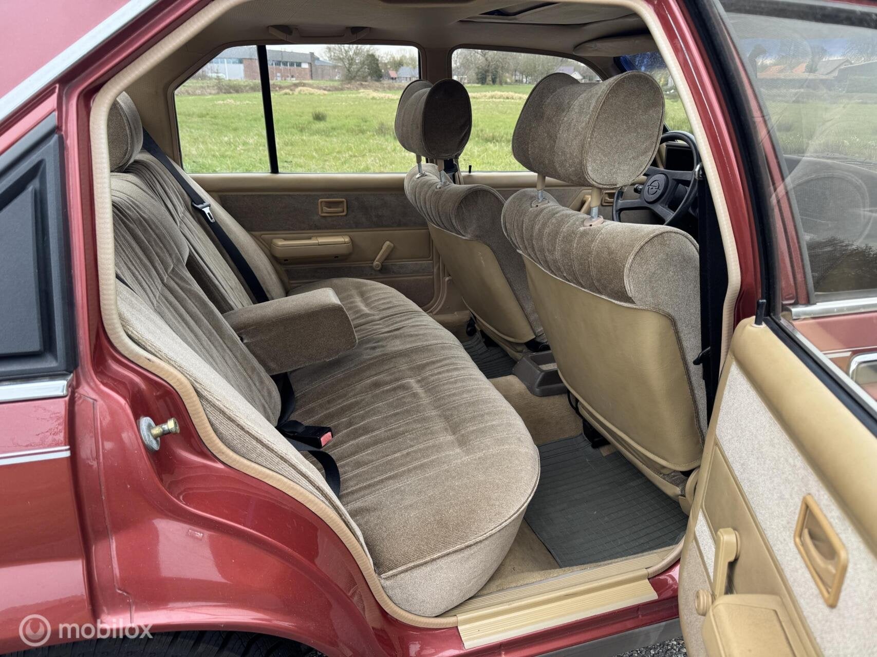 Opel Rekord GLS 2.2i, foto 11