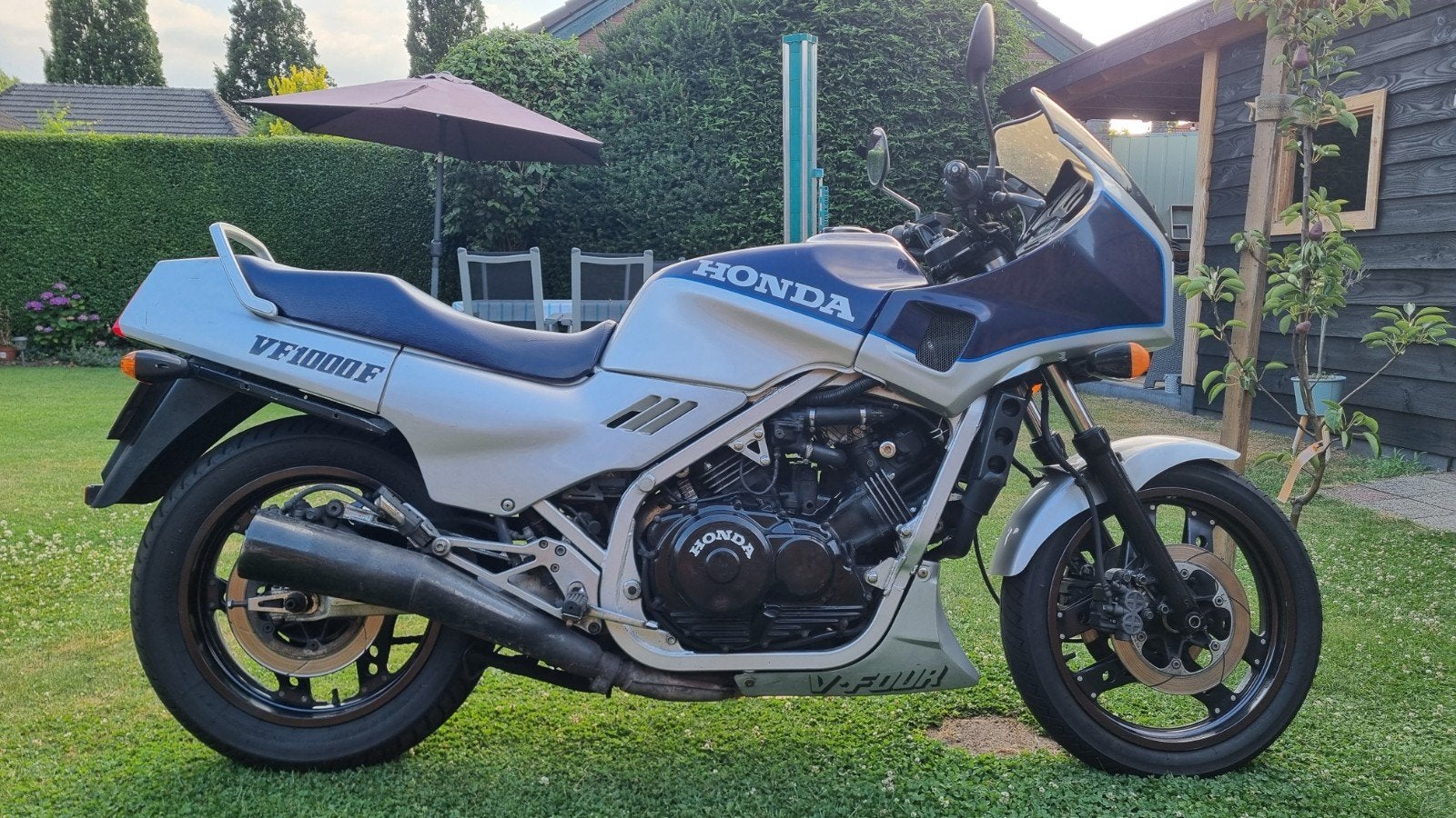 Honda VF1000FF, Ophalen, Gebruikt
