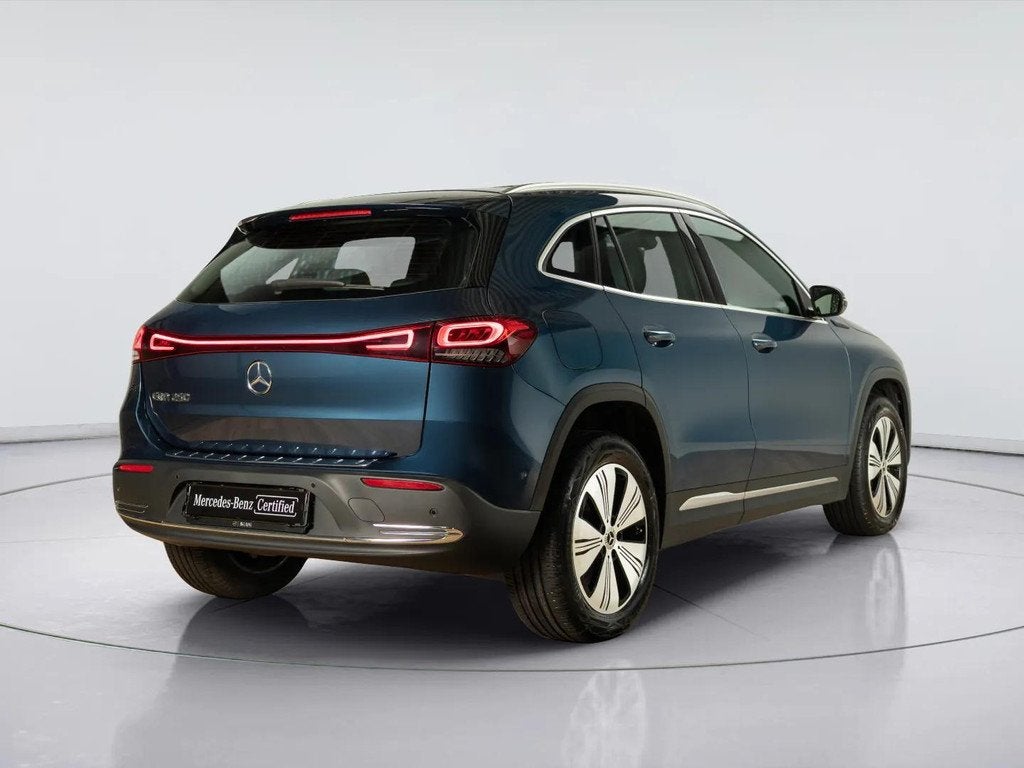 Mercedes-Benz EQA 250 Business Solution Luxury 67 kWh | Pano, Auto's, 1940 kg, Gebruikt, 190 pk, Blauw