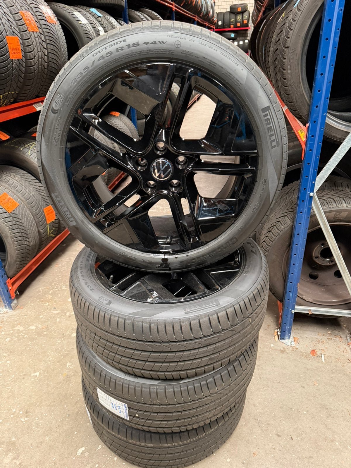 18 inch originele Volkswagen Passat velgen met zomerbanden., 18 inch, VW, Banden en Velgen, Nieuw