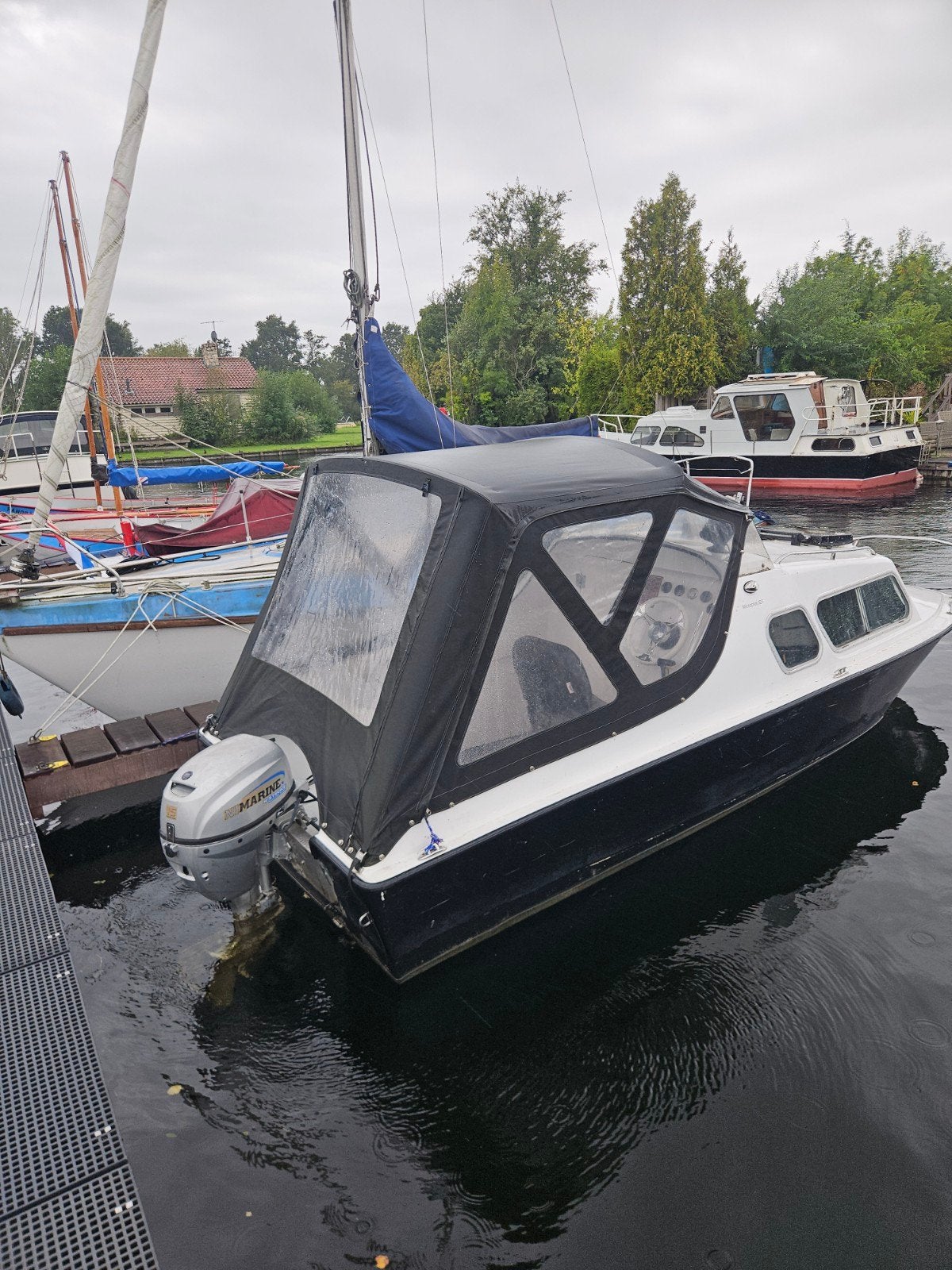Microplus 501 Kajuitboot met 15pk 4takt E-start Motor, Watersport en Boten, Kajuitzeilboten en Zeiljachten, Overige merken, Gebruikt