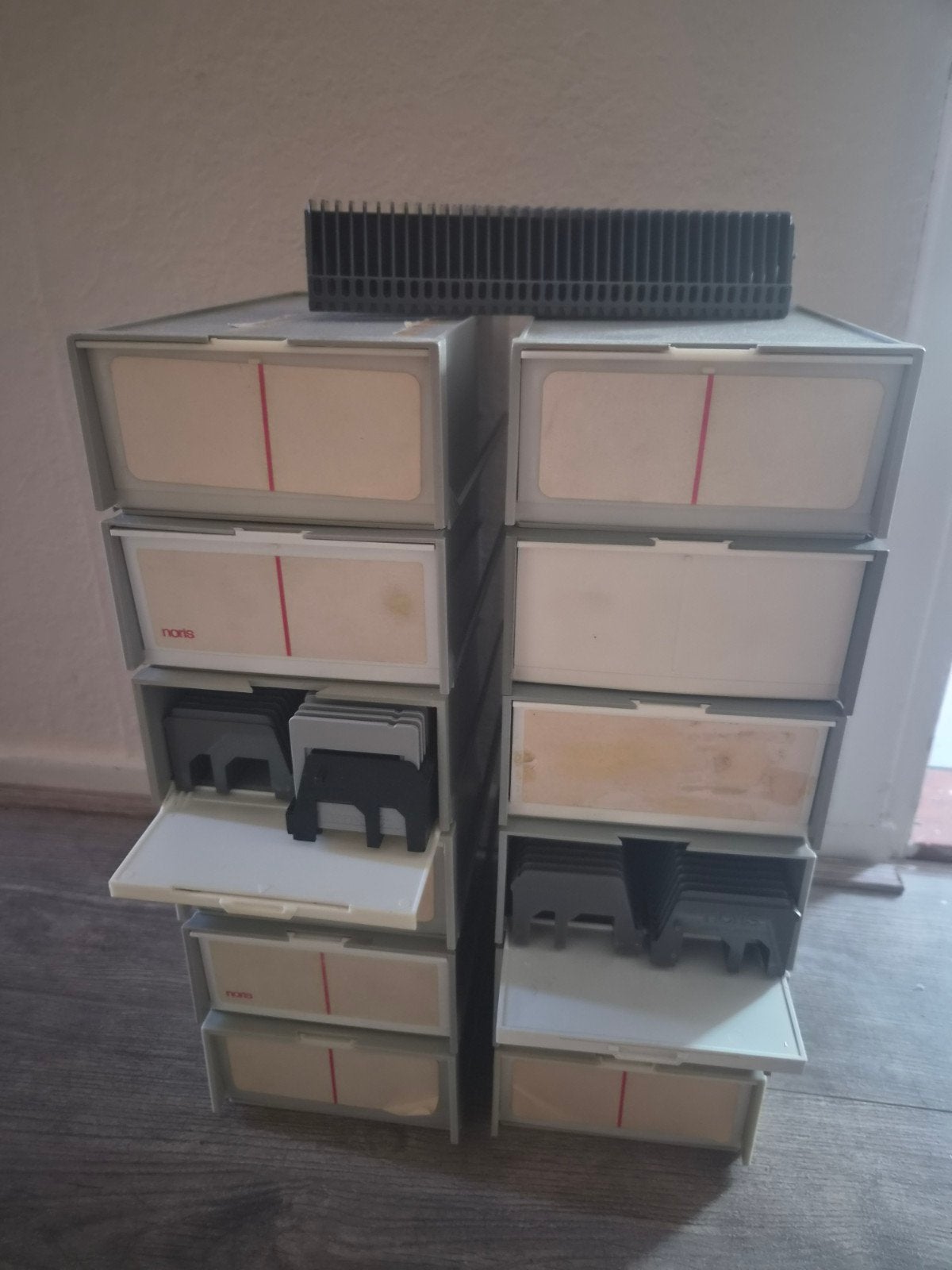 DORR Dia magazijnen met 200 dia's, Ophalen, Gebruikt
