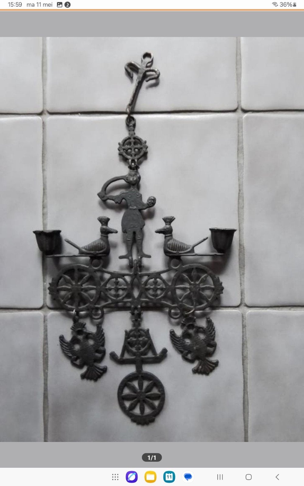 Antieke koperen of bronzen kandelaar met figuren, Antiek en Kunst, Ophalen of Verzenden