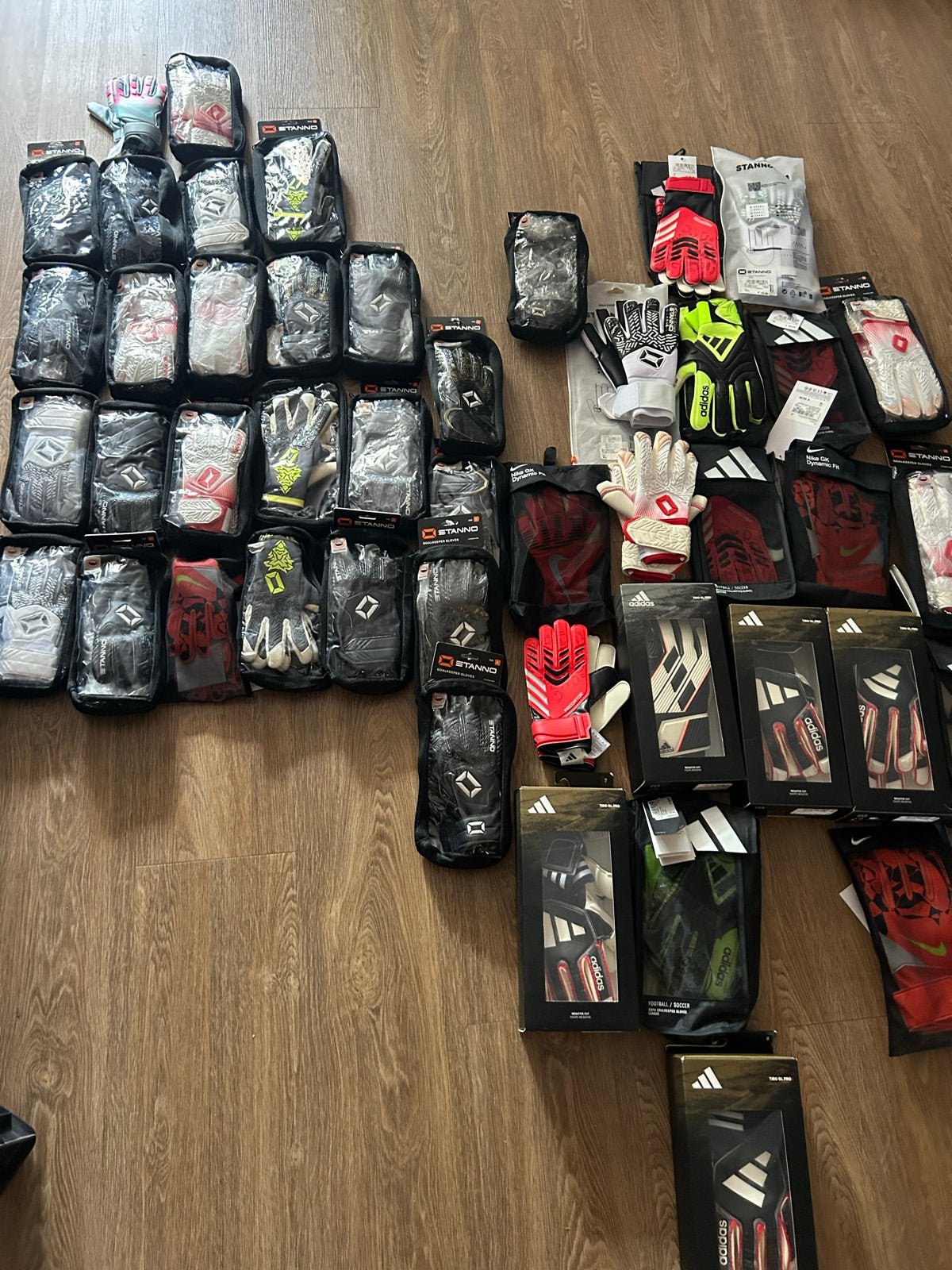 Nieuwe keepershandschoenen diverse maten en modellen, Maat XS of kleiner, Ophalen of Verzenden, Nieuw, Handschoenen