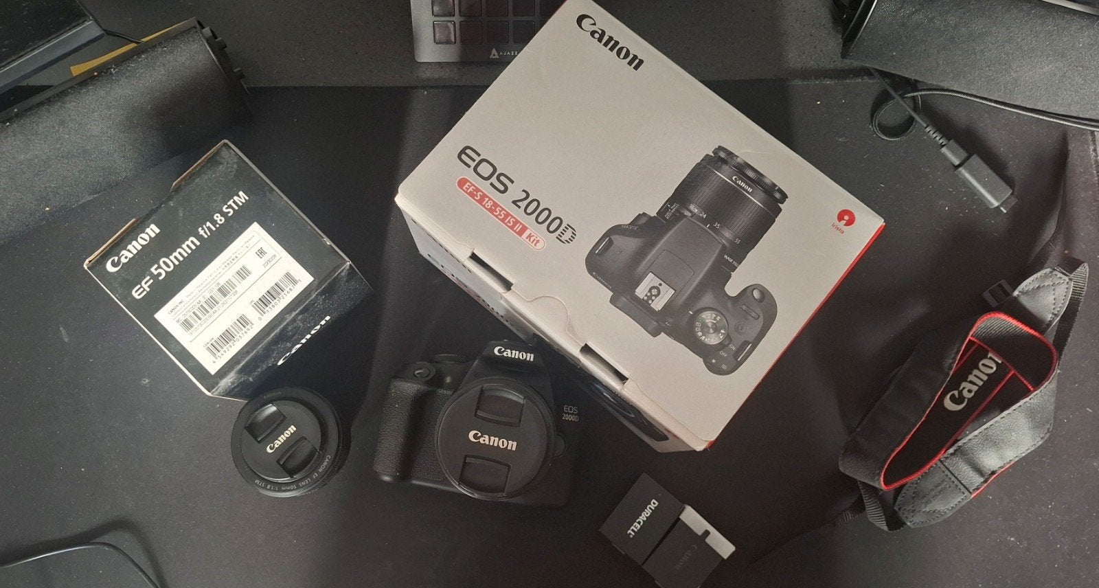 Canon eos 2000D + 2 objectieven (Zie omschrijving), Ophalen, Spiegelreflex, Canon, Zo goed als nieuw