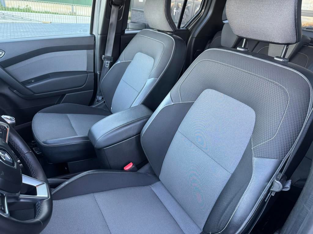Renault Kangoo 1.3TCe Stoelverwarming / Carplay (bj 2021), Gebruikt, 4 cilinders, Origineel Nederlands, Bedrijf