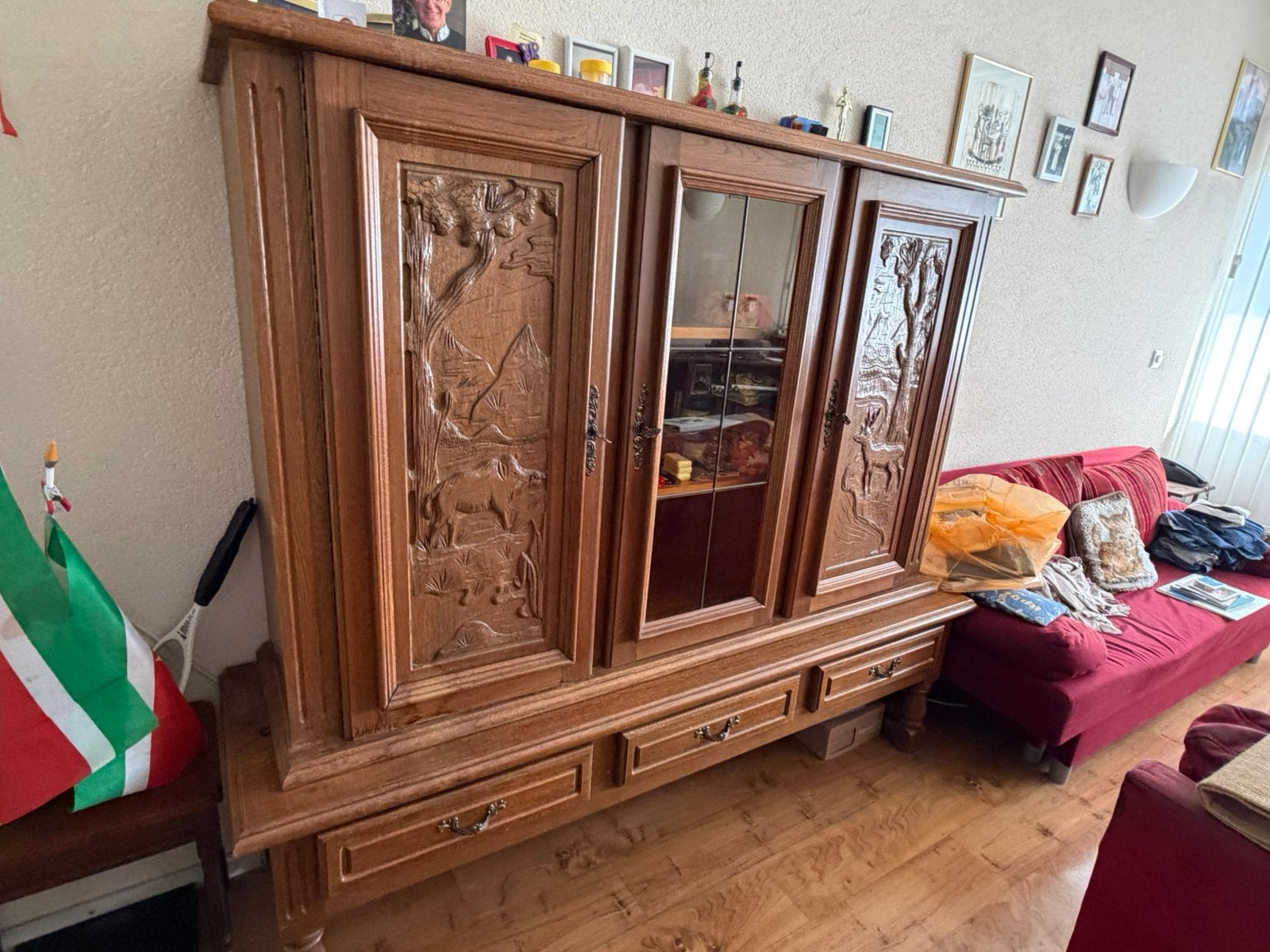 Mooie oude houten kast, Ophalen