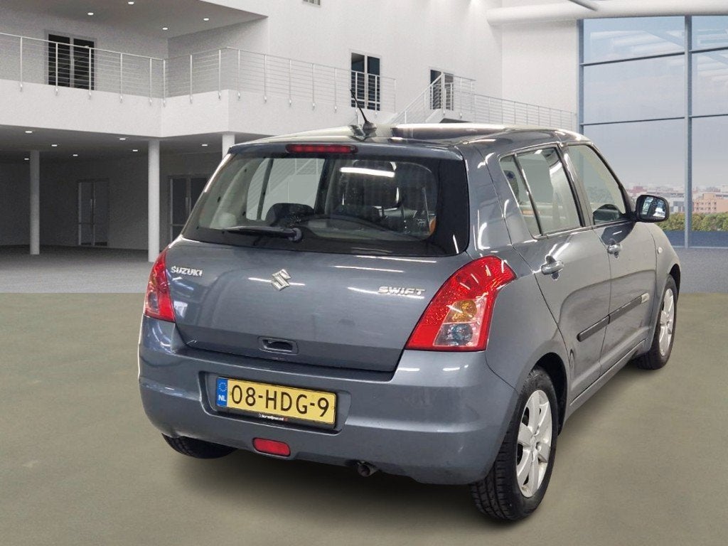 Suzuki Swift 1.3 Shogun, Auto's, Suzuki, Voorwielaandrijving, 400 kg, Swift, Origineel Nederlands