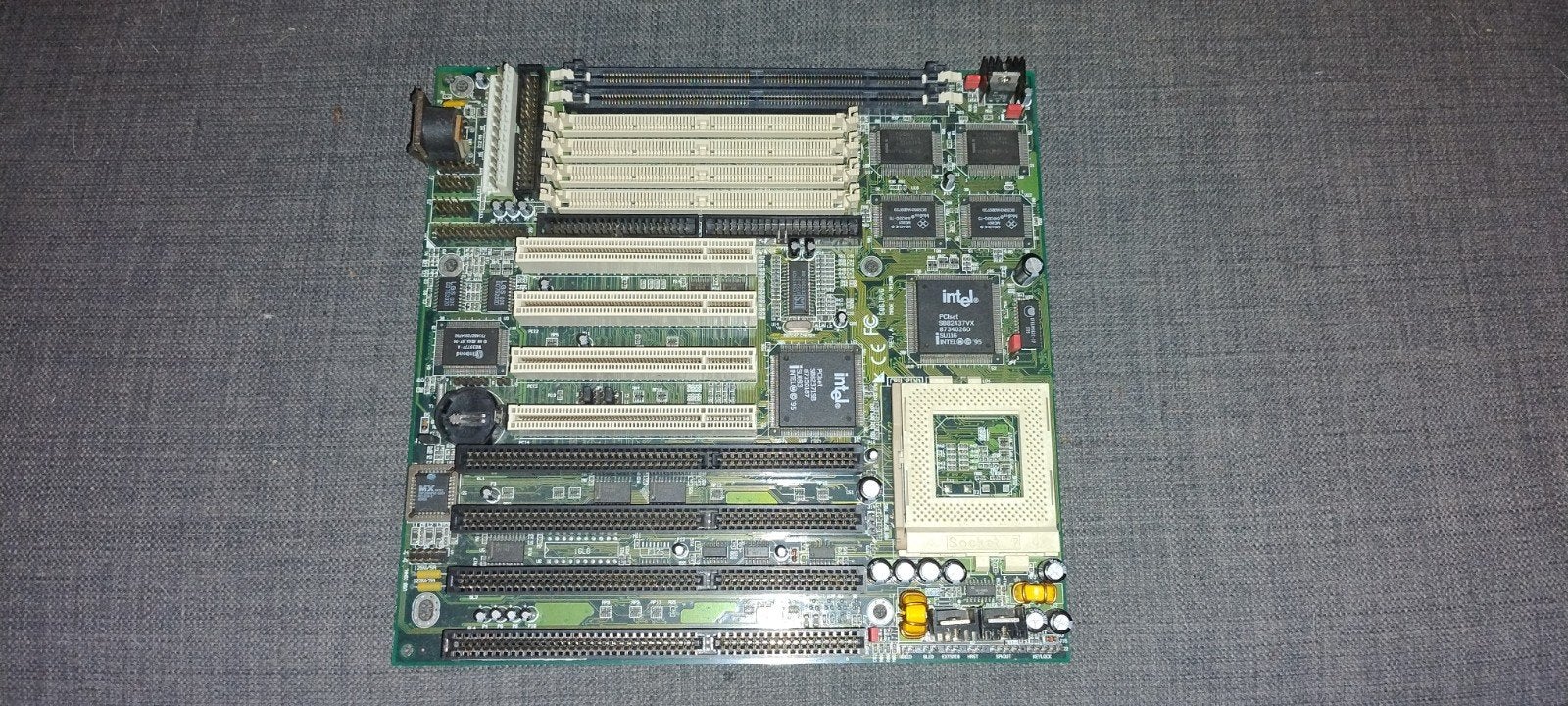 Socket 7 moederbord DFI 586IPVG 1997, Computers en Software, Vintage Computers, Ophalen of Verzenden