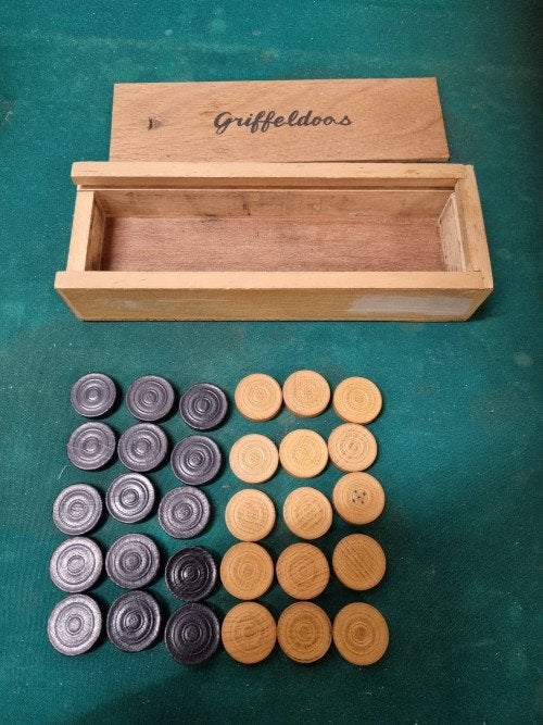 damstenen in doos van hout, Ophalen of Verzenden, 'T Olde Gre-j, Info@toldegrej.nl, Endepoelstraat 20f Didam