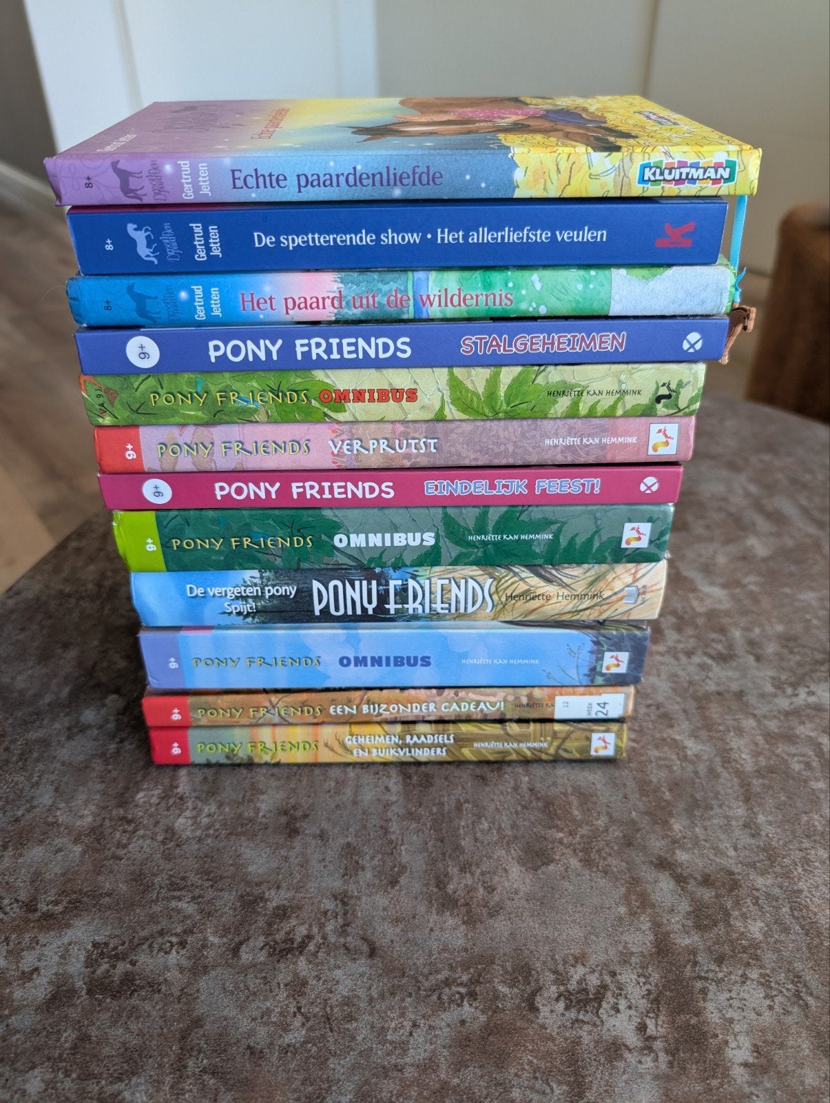 11 mooie paardenboeken aangeboden ( 9+), Ophalen of Verzenden, Gelezen