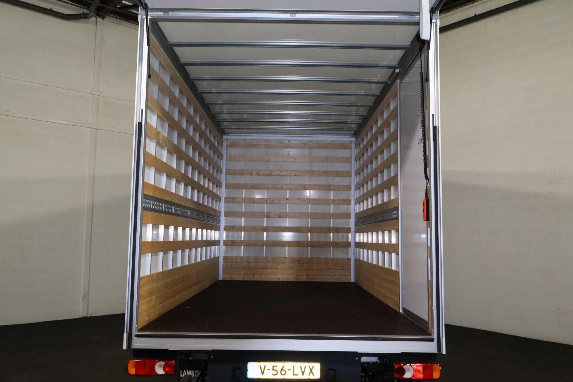 Renault Master 2.0 dCi 170pk Bakwagen met Laadklep, Voorwielaandrijving, 1998 cc, Stof, Gebruikt
