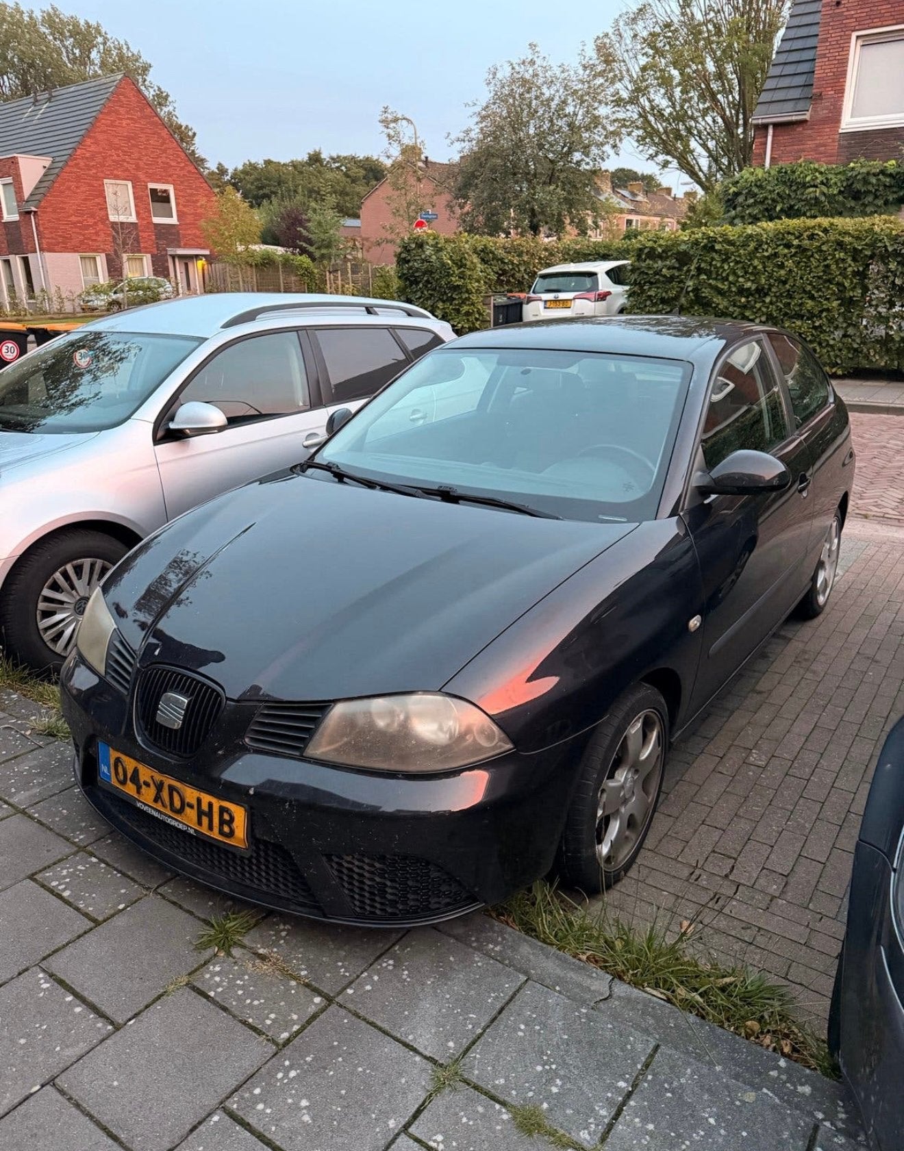 Seat Ibiza 1.4 16V 63KW 3DRS 2007 Zwart, Voorwielaandrijving, 15 km/l, 40 €/maand, 4 cilinders