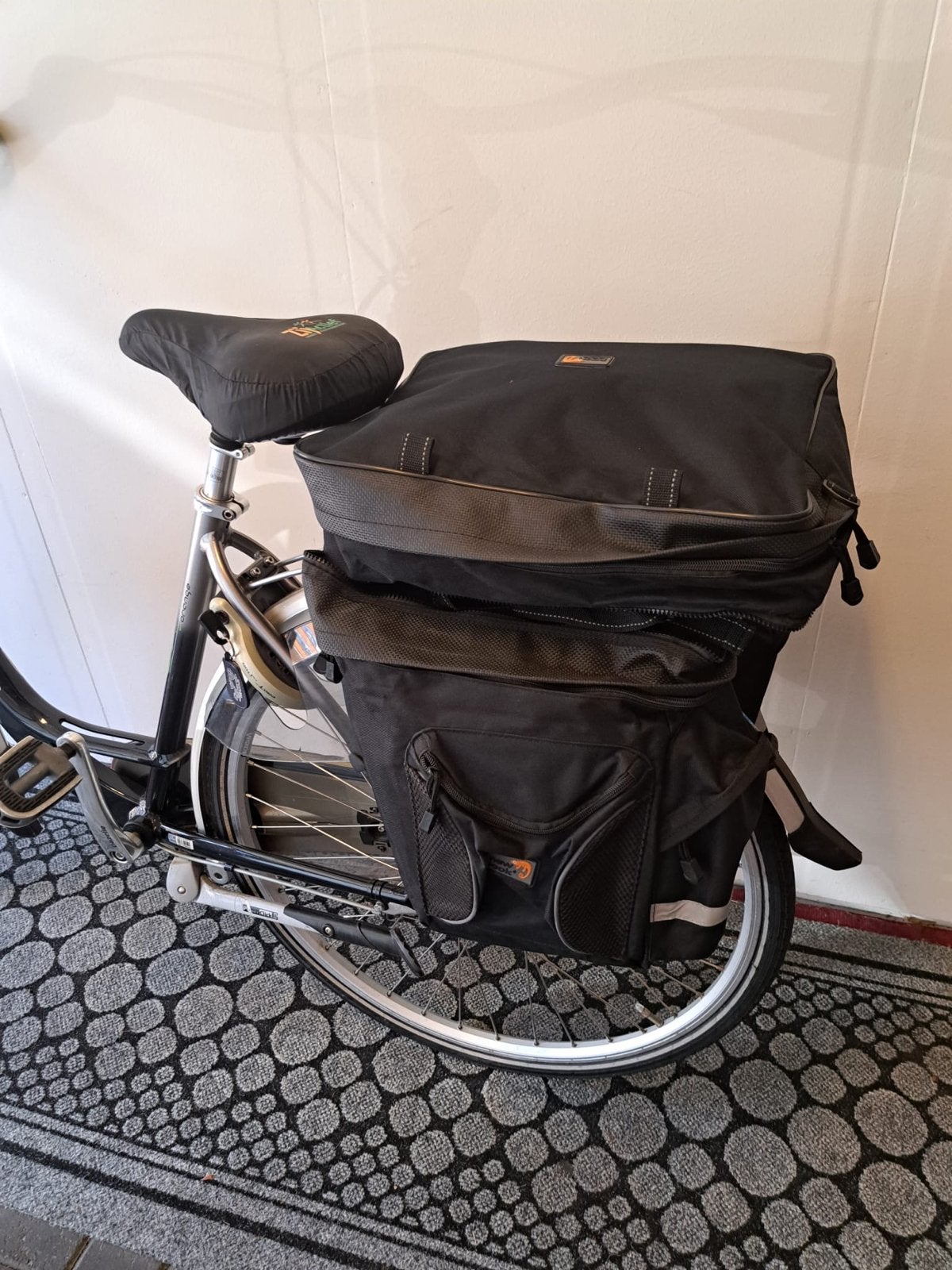 New Look fietstassen - Zwart, ruim en praktisch, Fietsen en Brommers, Fietsaccessoires | Fietstassen, Gebruikt, Ophalen of Verzenden