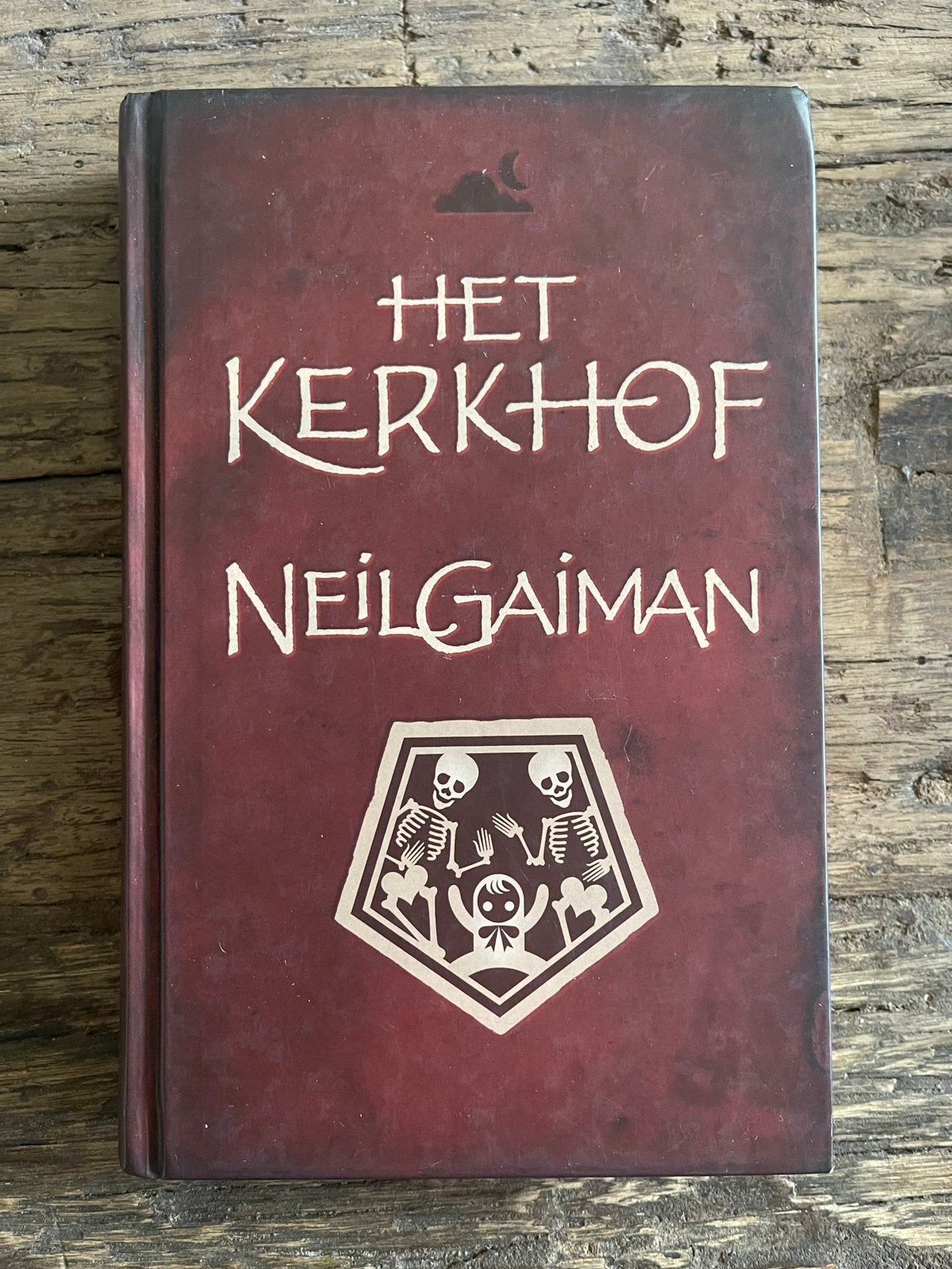 Het Kerkhof - Neil Gaiman - Hardcover, Boeken, Ophalen of Verzenden, Gelezen