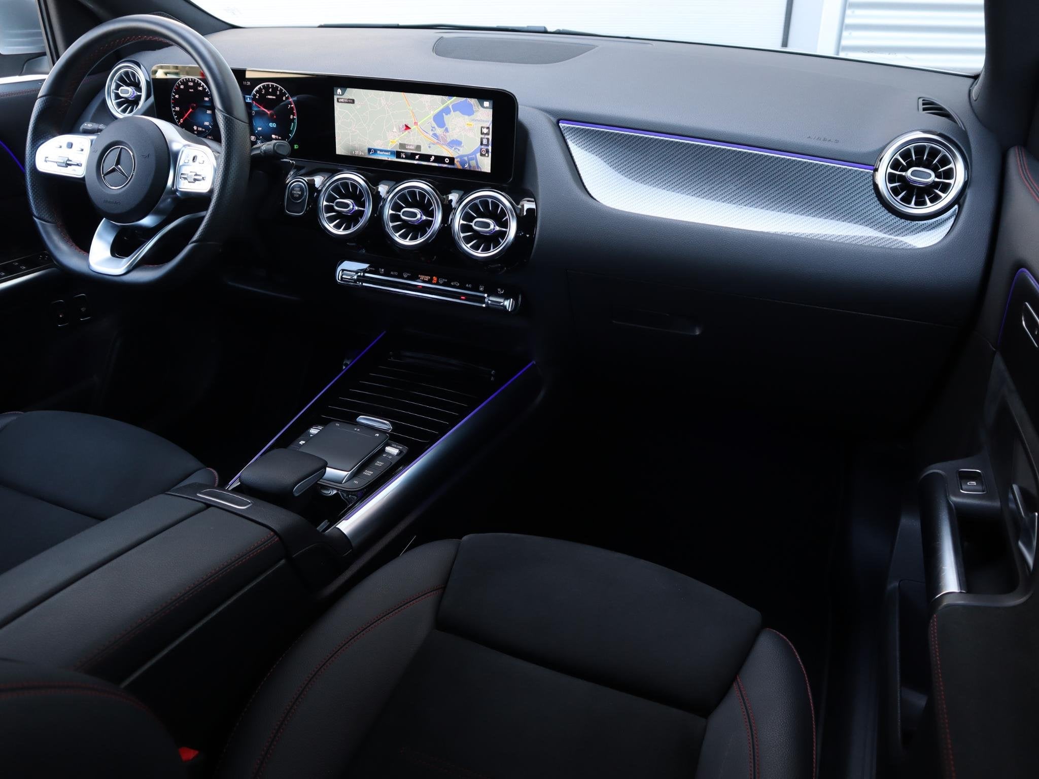 Mercedes-Benz GLA-klasse 250 e AMG Line l Stoelverwarming l, Auto's, Stof, Stoelverwarming, Bedrijf, Hybride Elektrisch/Benzine