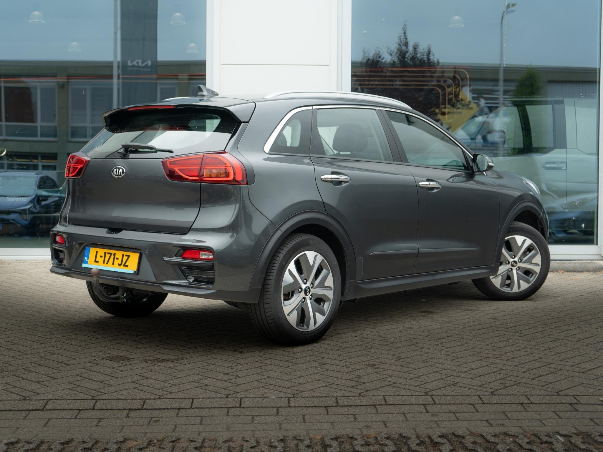 Foto 4 van Kia e-Niro DynamicLine 64 kWh | Trekhaak | 3 Fase | Adaptiev