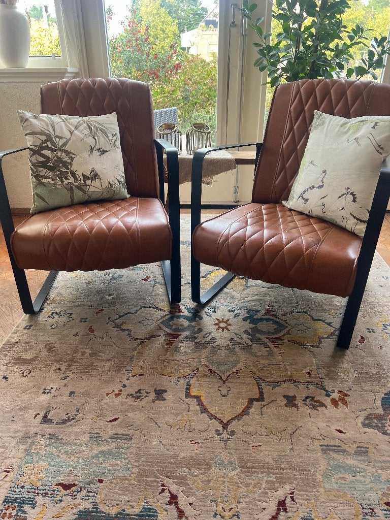 Set van 2 leren fauteuils - Cognacbruin, Huis en Inrichting, Ophalen, Modern, Industrieel, Comfortabel, 75 tot 100 cm, Zo goed als nieuw