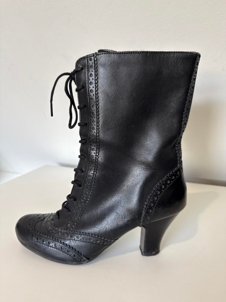 Prachtige vintage Cinderella veterlaarsjes maat 38, Kleding | Dames, Schoenen, Ophalen of Verzenden, Zo goed als nieuw, Zwart