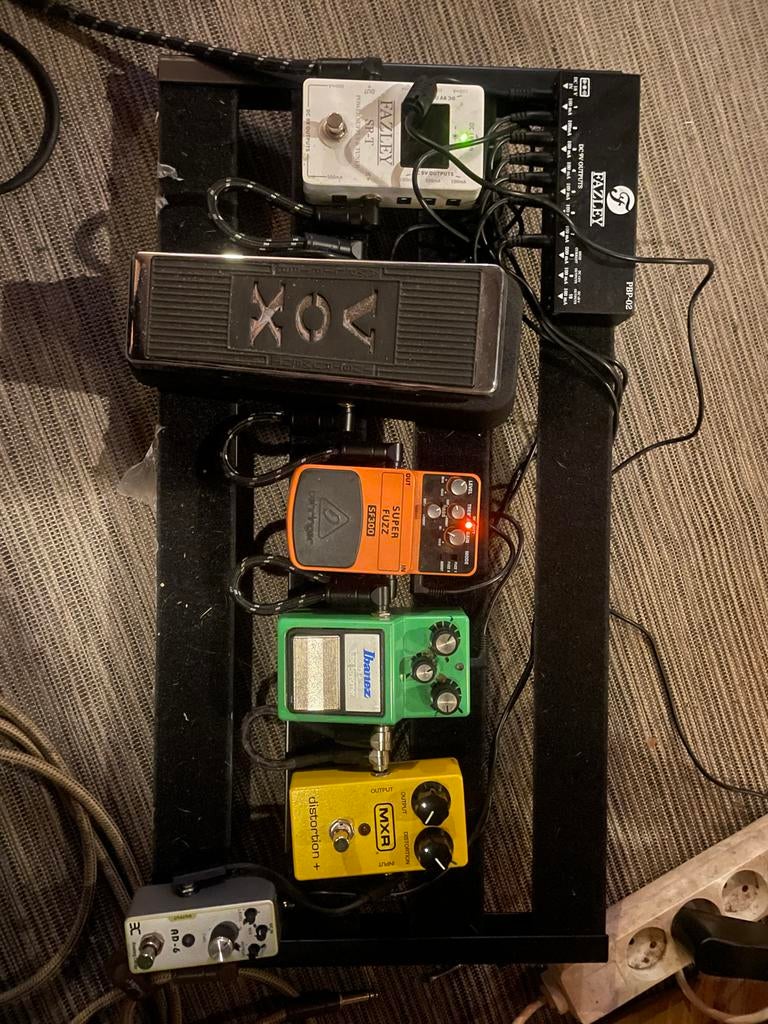 Compleet Gitaar Pedalboard: Tuner, Wah, Fuzz, Overdrive, Dis, Ophalen of Verzenden, Gebruikt, Delay of Echo