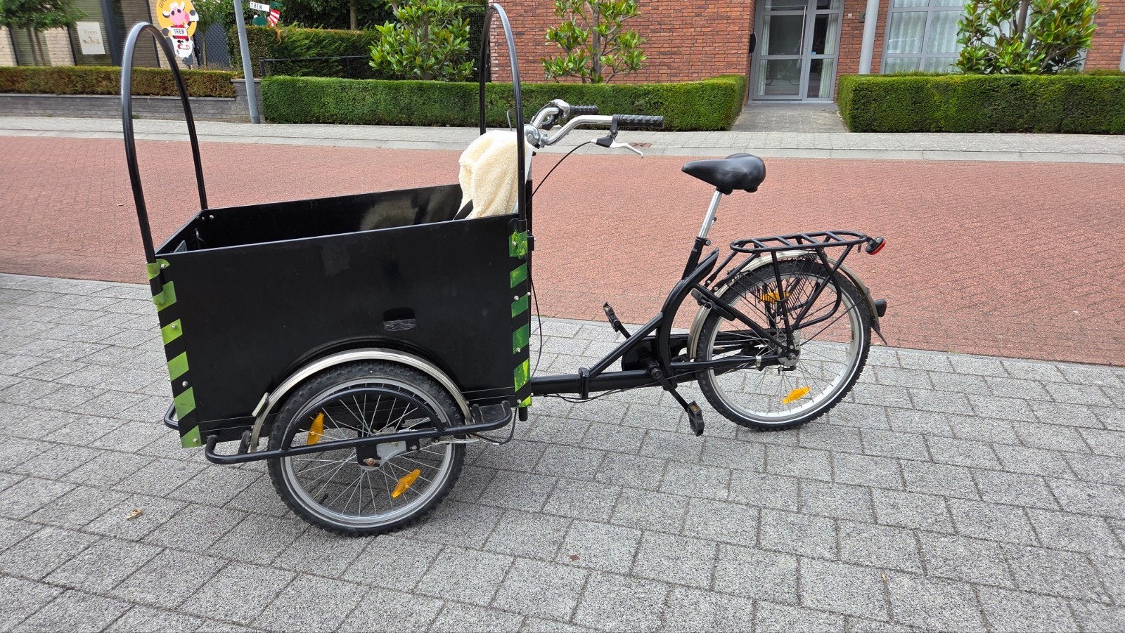 Bakfiets met zitjes voor 2 kinderen, Gebruikt, 2 kinderen, Trommelrem, Ophalen