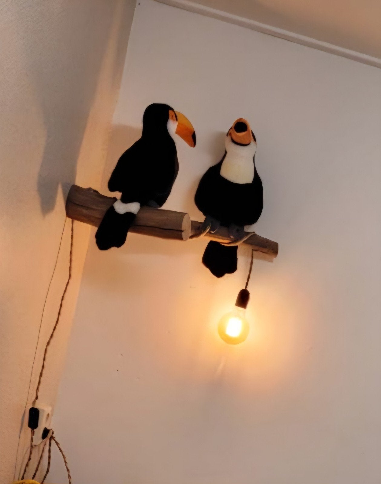 Unieke toekan lamp - Wanddecoratie met sfeervol licht, Overige stijlen, Gebruikt, Meerkleurig, Hout