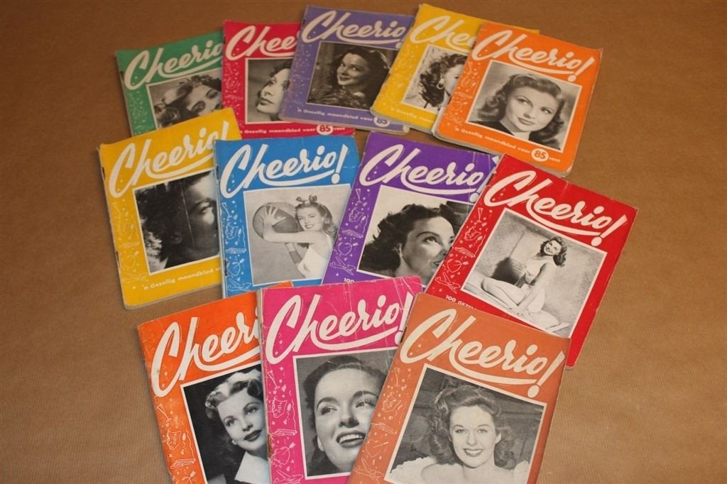 12 x magazine Cheerio [pinups e.d.] - 50er jaren, Verzamelen, Ophalen of Verzenden, 1980 tot heden, Knipsel(s)